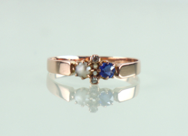 Antieke gouden ring met saffier, parel diamant