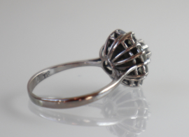 Vintage 18 karaat witgouden rozetring met negen briljanten