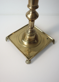 Antieke Spaanse bronzen kandelaar