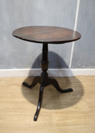 Antieke Engelse tilttoptafel, 18e eeuw