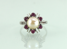 Vintage witgouden ring met parel en robijnen