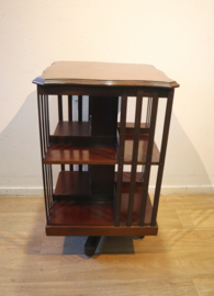 Antieke Engelse boekenmolen