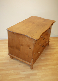 Antieke grenenhouten commode