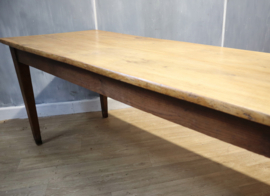Antieke Franse boerentafel