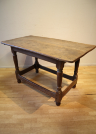 Antieke Hollandse kloostertafel