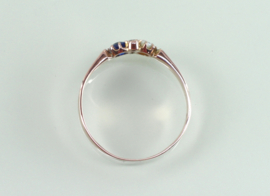 Antieke gouden ring met saffier, parel diamant