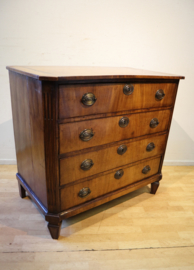 Antieke Louis Seize commode, 18e eeuw.