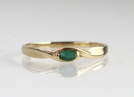 Antieke gouden ring met smaragd