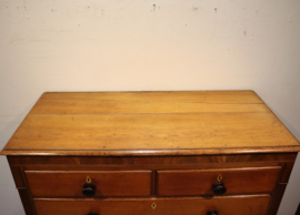 Antieke Schotse commode