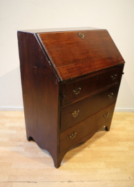 Antieke Engelse secretaire