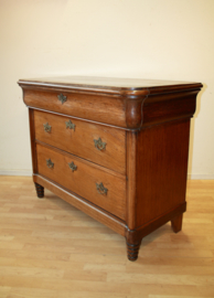 Antieke Hollandse commode, 19e eeuw.