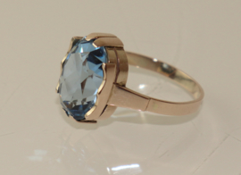 Vintage gouden ring met facetgeslepen aquamarijn, jaren '30/'40