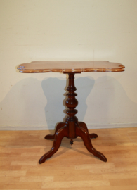 Antiek  Biedermeier salontafeltje