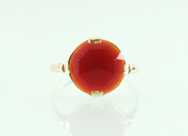 Vintage gouden ring met facet carneool