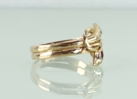 Antieke gouden ring slangen met diamant