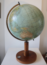 Antieke globe, ca. 1938