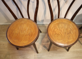 Set van vier caféstoelen