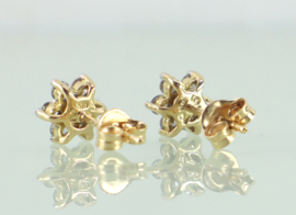 Gouden 18 karaat oorknoppen bloem met diamant