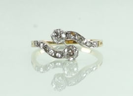 Antieke goud platina ring met oud slijpsel en roosdiamanten