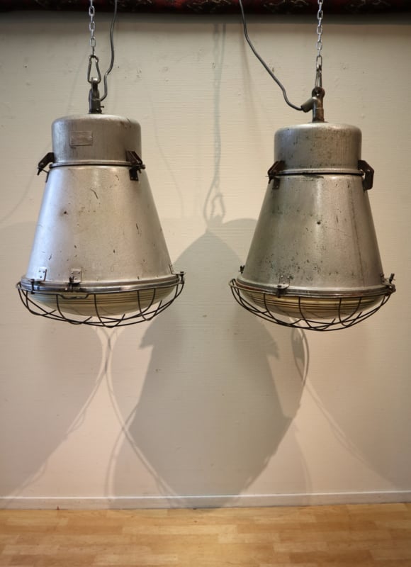 Document Eerste Nationaal volkslied Industriele Vintage lamp fabriekslamp Industrial Lamp