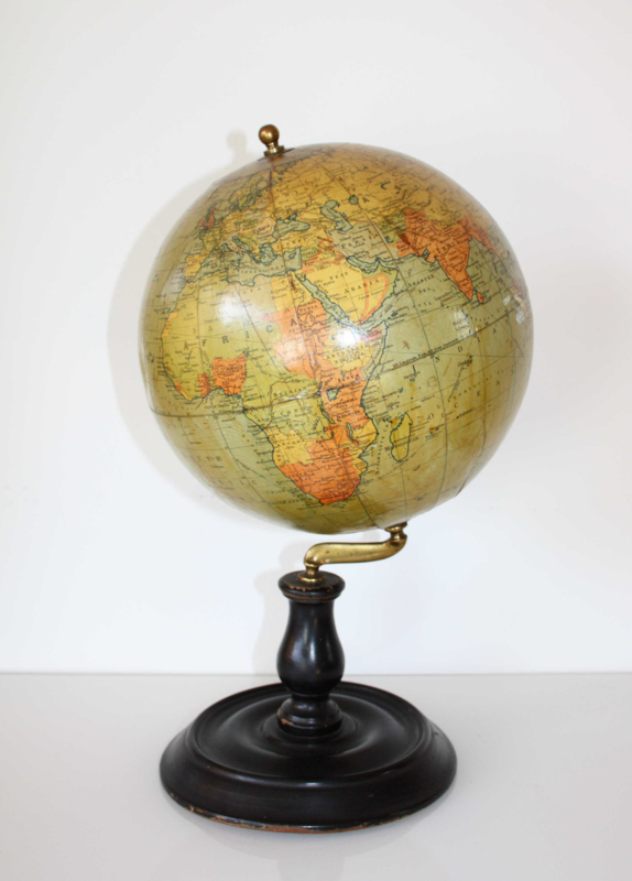 eetpatroon pit Tether Antieke Globe wereldbol Philips Londen van Gils Antiek