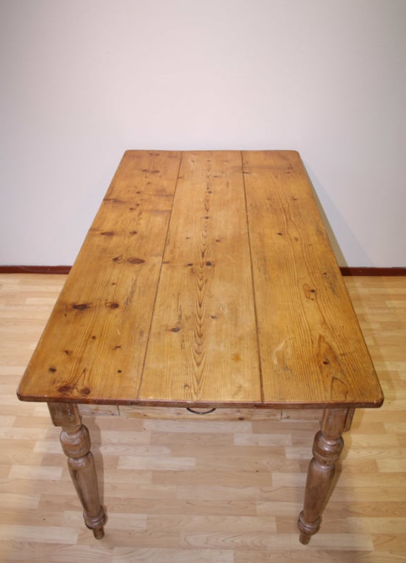 Antieke grenen tafel | Tafels en bureau's | Van Gils
