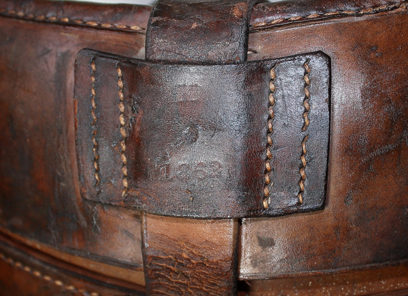 Emigreren Belangrijk nieuws Zachte voeten Antieke lederen hoedendoos antique leather hat box