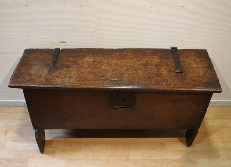 Antieke eiken kist 17e eeuw antique coffer early oak