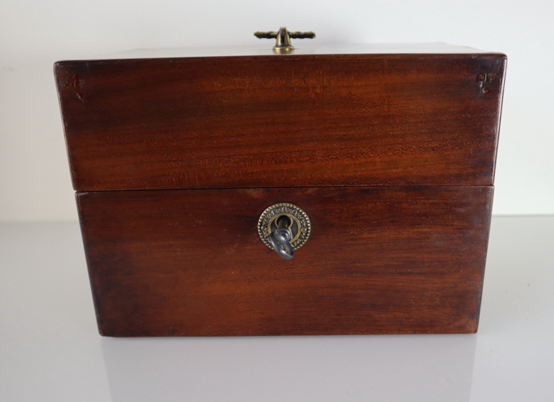 Doe herleven klem vals Antiek sieradenkistje notenhout doosje antique box