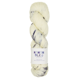 KOKON BLEU FINGERING WEIGHT SPECKLE