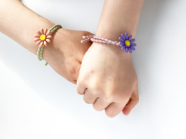 Armbandje - haarbandje met bloem