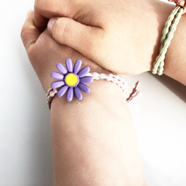 Armbandje - haarbandje met bloem