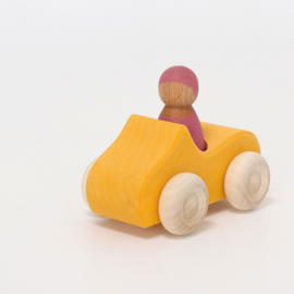 GRIMM'S | Auto met popje - geel