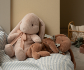 MAILEG | Knuffelkonijn sleeping bunny plush - soft brown - small