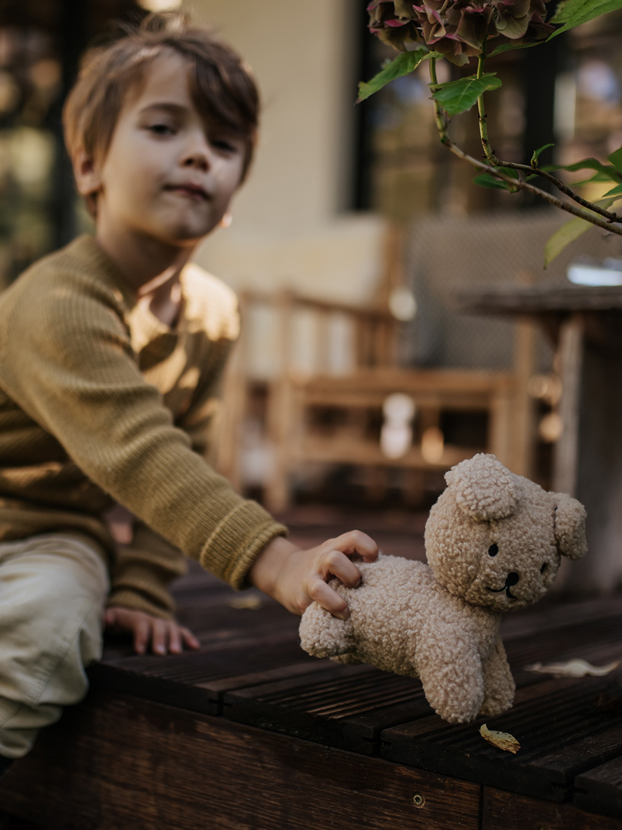 NIJNTJE | Knuffelhond Snuffie - 21 cm