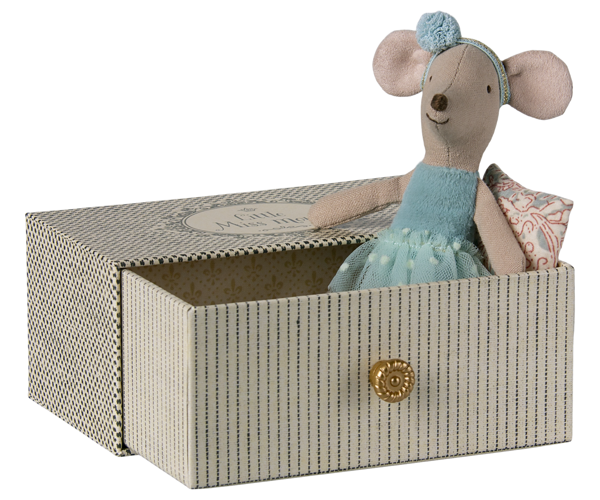 MAILEG | Muis kleine zus met bed - mint