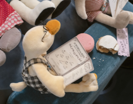 MOULIN ROTY | Knuffel eend Amédée - La grande famille - 33 cm