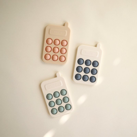 MUSHIE | Baby speelgoed telefoon - Phone Press Toys Cambridge Blue