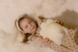 ATELIER PIERRE JUNIOR | Nachtlamp projector Juliette Dino - Zand