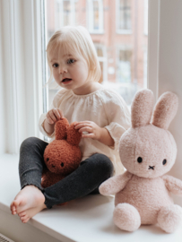 NIJNTJE | Knuffel Nijntje Teddy roze 33 cm - Miffy sitting teddy pink
