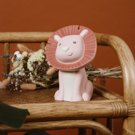 ATELIER PIERRE JUNIOR | Spaarpot Hakuna Leeuw Magnolia