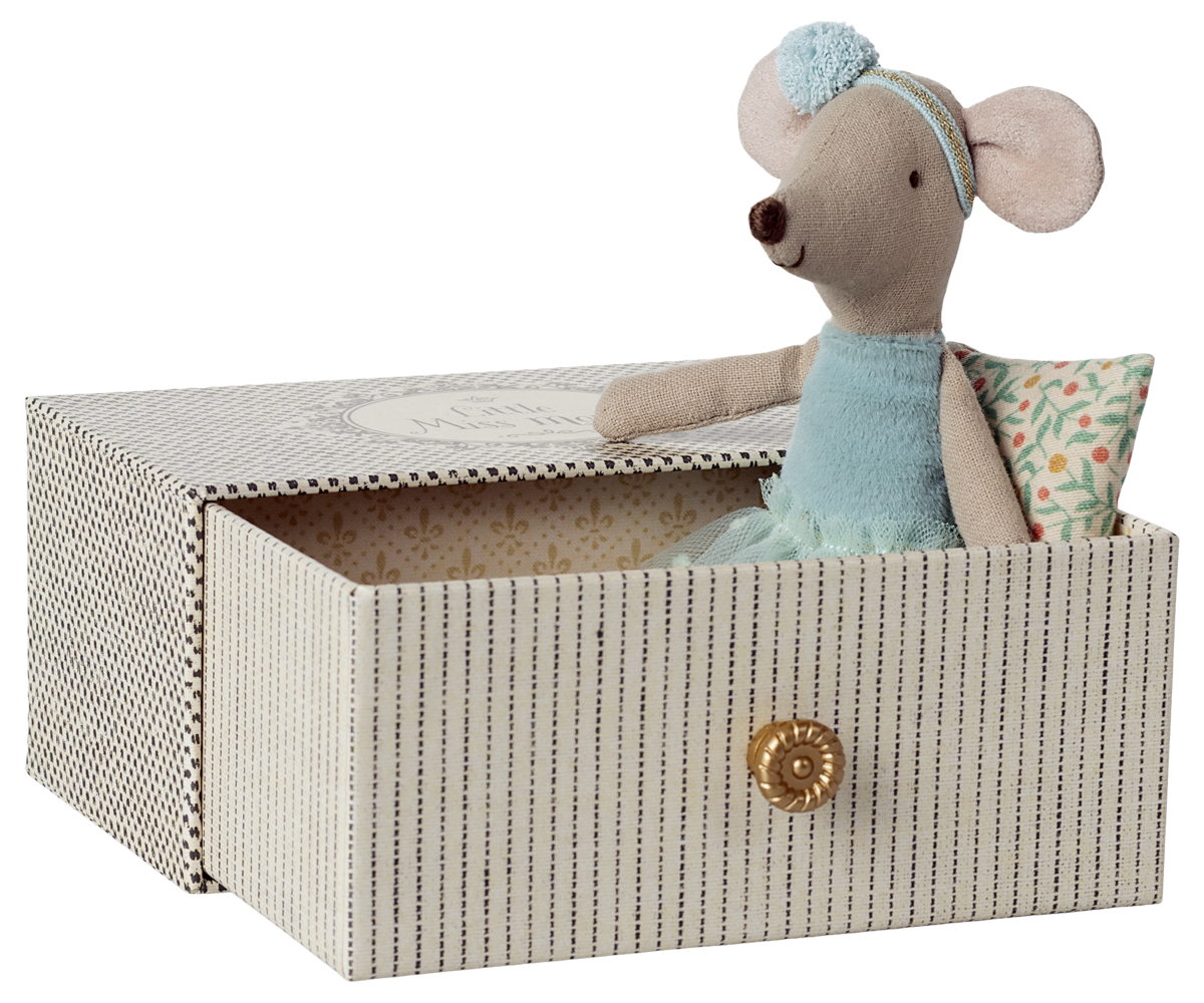 MAILEG | Muis kleine zus met bed - mint