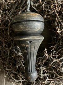 Houten toefhanger, 2