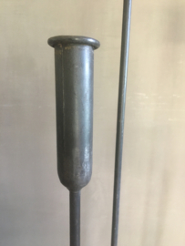 Zwart/roest metalen kandelaar 61cm