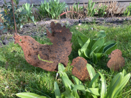 Kip, haan met 2 kuikens roest metaal