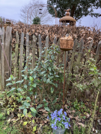 Voederhuisje op pin, metaal, planter