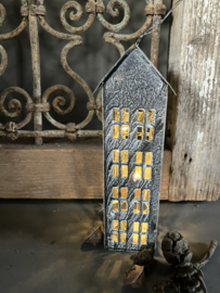 Metalen huisje, middel