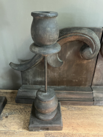 Houten kandelaar met metaal, m