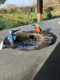 Metalen waterbadje met ijsvogeltjes