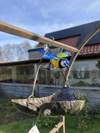 Voederhanger met pimpelmeesje, 1
